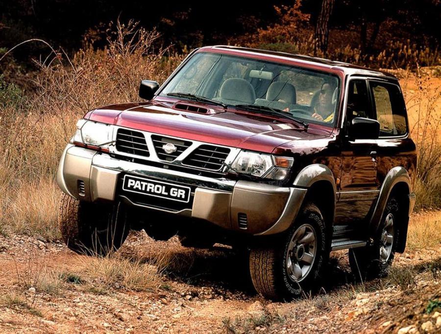  Nissan Patrol GR 3-Door 1997 года  (фото 12 из 17)